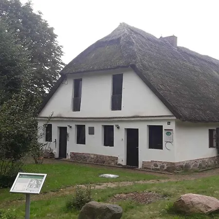 Am Skulpturenweg Hohen-Demzin